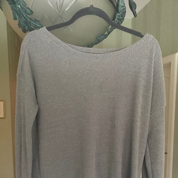 GRAY AMERICAN EAGLE SWEATER - Picture 1 of 2